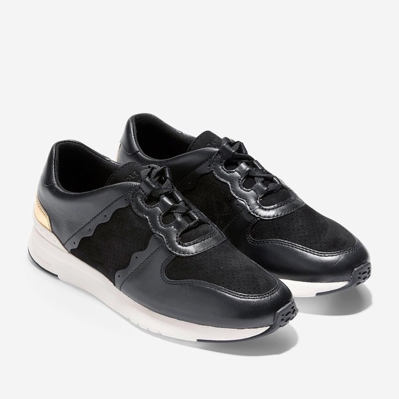women's grandprø running sneaker lx